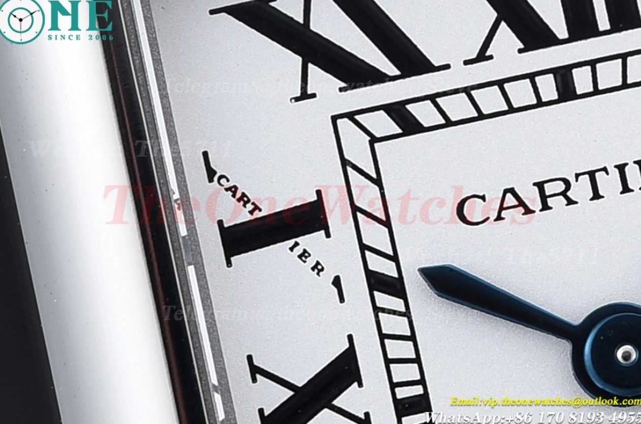 Quartz Leather White Strap LE Blue dial SS Small On Tank K11F Must 0330